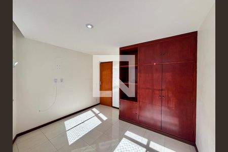 Quarto 1 de apartamento para alugar com 2 quartos, 70m² em Copacabana, Rio de Janeiro