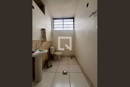 Banheiro de apartamento à venda com 3 quartos, 106m² em Centro, Campinas