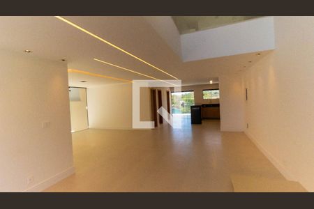 Casa de Condomínio à venda com 5 quartos, 390m² em Pendotiba, Niterói
