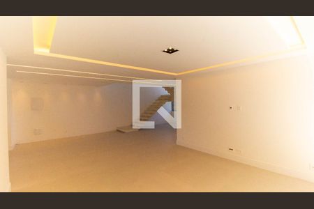 Casa de Condomínio à venda com 5 quartos, 390m² em Pendotiba, Niterói