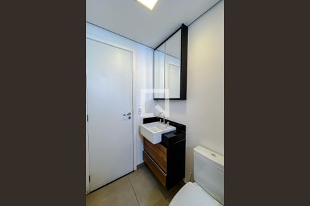 Banheiro de kitnet/studio para alugar com 1 quarto, 16m² em Vila Mariana, São Paulo