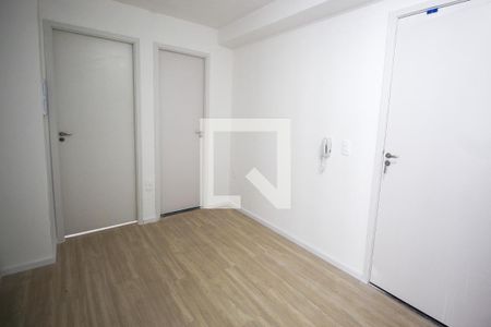 Sala e Cozinha  de apartamento para alugar com 2 quartos, 36m² em Vila Plana, São Paulo