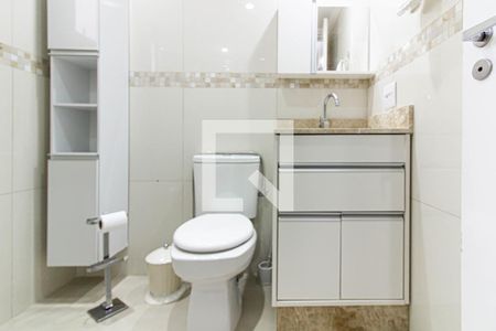 Banheiro de apartamento à venda com 2 quartos, 70m² em Alto da Lapa, São Paulo