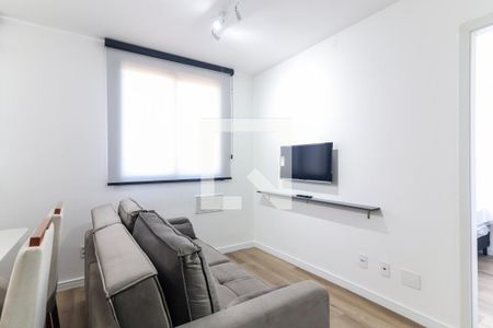 Sala  / Cozinha / Lavanderia de apartamento para alugar com 1 quarto, 33m² em Butantã, São Paulo