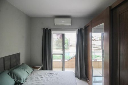Quarto 1 de casa para alugar com 2 quartos, 65m² em Jardim Alvorada, Nova Iguaçu