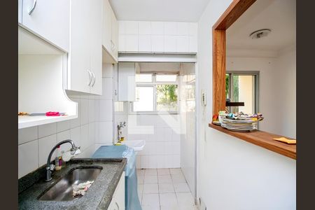 Cozinha de apartamento para alugar com 1 quarto, 77m² em Jardim das Acacias, São Paulo