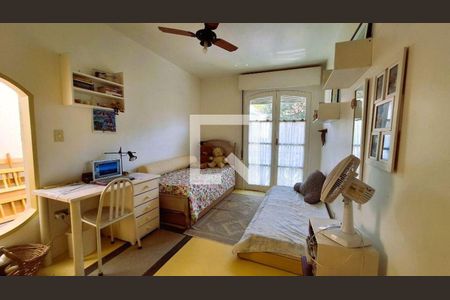 Casa à venda com 3 quartos, 135m² em Jardim Ampliacao, São Paulo