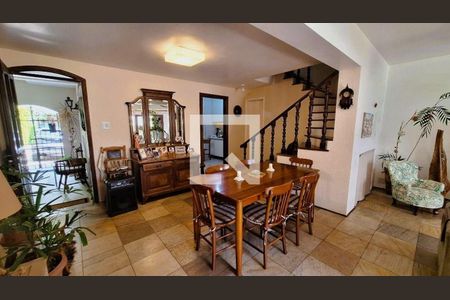 Casa à venda com 3 quartos, 135m² em Jardim Ampliacao, São Paulo