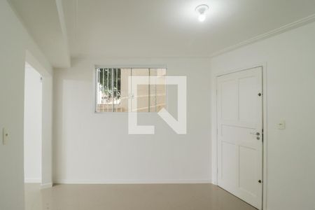 Sala de casa para alugar com 3 quartos, 120m² em Parque Peruche, São Paulo