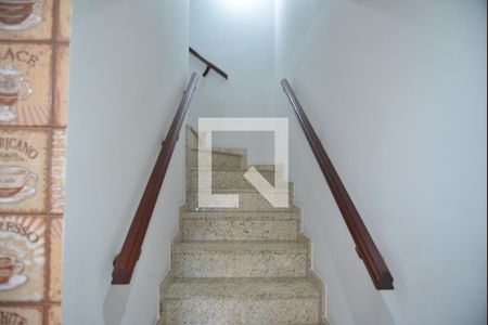 Escada de casa à venda com 3 quartos, 133m² em Jardim Santo Antônio, Santo André