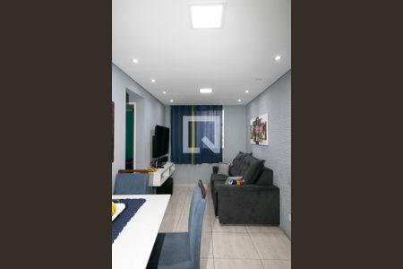 Sala de apartamento para alugar com 2 quartos, 43m² em Água Chata, Guarulhos