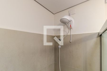 Banheiro de kitnet/studio para alugar com 1 quarto, 32m² em República, São Paulo