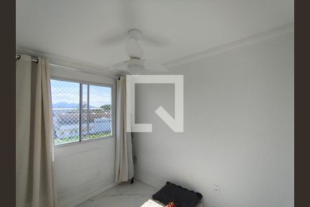 Quarto 1 de apartamento para alugar com 2 quartos, 45m² em Gardênia Azul, Rio de Janeiro