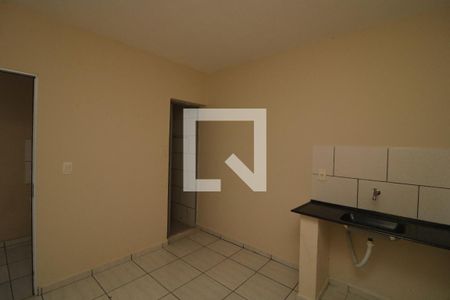 Sala/Cozinha de casa para alugar com 1 quarto, 80m² em Jardim Santa Teresinha, São Paulo