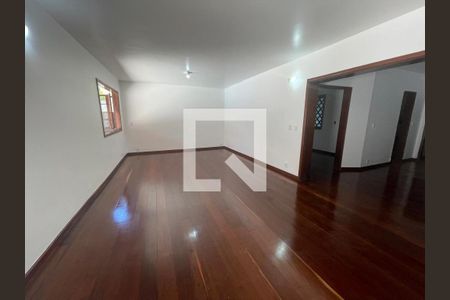 Casa à venda com 5 quartos, 473m² em Barra da Tijuca, Rio de Janeiro