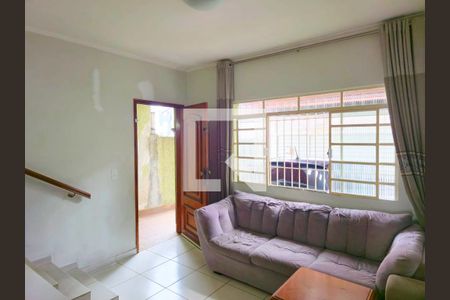 Sala  de casa à venda com 3 quartos, 180m² em Macedo, Guarulhos