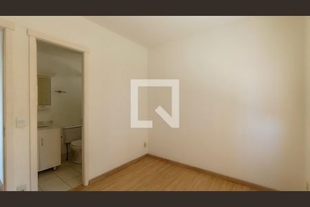 Suite  de apartamento à venda com 3 quartos, 66m² em Partenon, Porto Alegre