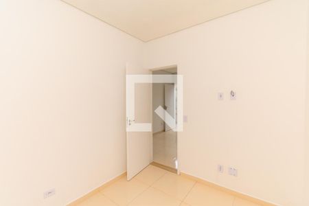 Quarto 1 de apartamento para alugar com 2 quartos, 33m² em Vila Bela, São Paulo