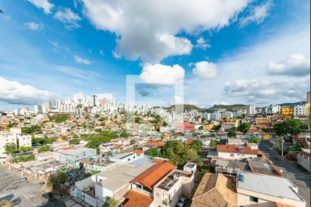 Sala de apartamento para alugar com 2 quartos, 56m² em Palmeiras, Belo Horizonte