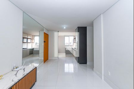 Sala de apartamento para alugar com 2 quartos, 56m² em Palmeiras, Belo Horizonte