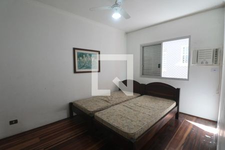 Quarto de apartamento para alugar com 3 quartos, 93m² em Jardim Sao Miguel, Guarujá