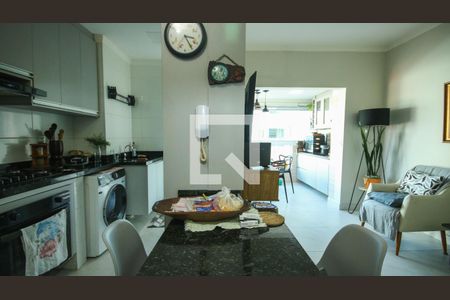 Sala de apartamento para alugar com 2 quartos, 80m² em Nova Mirim, Praia Grande