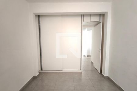 Quarto 2 de apartamento para alugar com 2 quartos, 60m² em Vila Marieta, Campinas