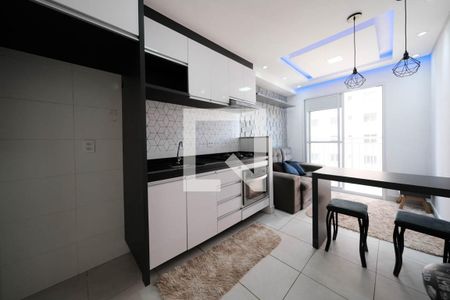 Sala/Cozinha de apartamento para alugar com 1 quarto, 29m² em Vila Penteado, São Paulo