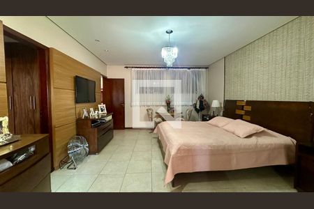 Quarto  de casa à venda com 6 quartos, 315m² em Jardim America, Belo Horizonte