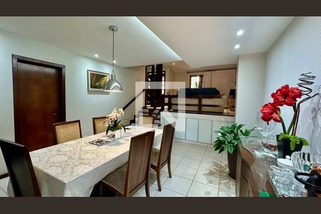 Sala de jantar  de casa à venda com 6 quartos, 315m² em Jardim America, Belo Horizonte