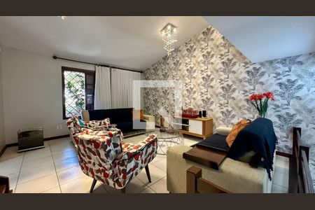 Sala  de casa à venda com 6 quartos, 315m² em Jardim America, Belo Horizonte