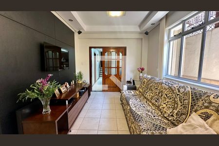 Sala de tv  de casa à venda com 6 quartos, 315m² em Jardim America, Belo Horizonte