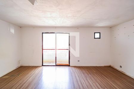 Casa à venda com 4 quartos, 163m² em Jardim Santos Dumont, São Paulo