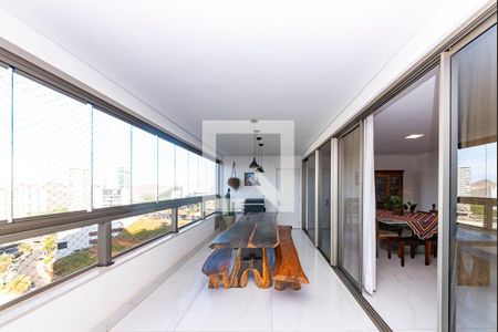 Varanda de apartamento à venda com 4 quartos, 174m² em Vale do Sereno, Nova Lima