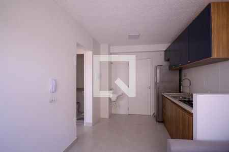 Sala/Cozinha  de apartamento para alugar com 2 quartos, 33m² em Sacomã, São Paulo