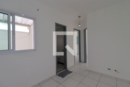 Sala de apartamento à venda com 2 quartos, 42m² em Vila Curuçá, Santo André