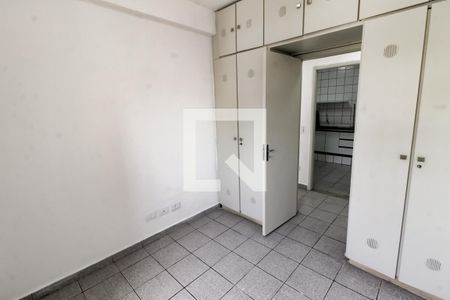 Quarto 1 de apartamento para alugar com 2 quartos, 73m² em Parque Santos Dumont, Taboão da Serra