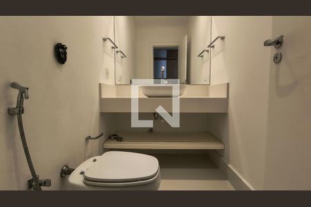 Lavabo de casa de condomínio à venda com 4 quartos, 450m² em Barra da Tijuca, Rio de Janeiro