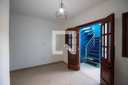 Sala de casa para alugar com 2 quartos, 250m² em Jardim das Vertentes, São Paulo