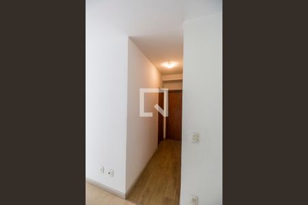 Corredor de apartamento para alugar com 2 quartos, 66m² em Alphaville Industrial, Barueri