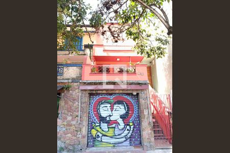 Casa à venda com 2 quartos, 130m² em Vila Madalena, São Paulo