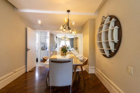 Sala de apartamento à venda com 3 quartos, 92m² em Cambuí, Campinas