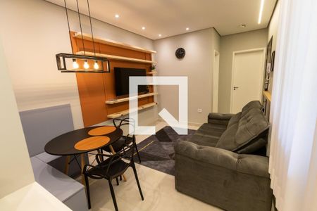 Sala de apartamento para alugar com 1 quarto, 40m² em Vila Regente Feijó, São Paulo