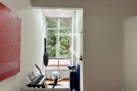 Sala de apartamento para alugar com 2 quartos, 50m² em Leme, Rio de Janeiro