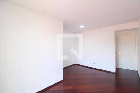 Sala de apartamento para alugar com 2 quartos, 75m² em Vila Sofia, São Paulo