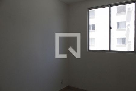 Quarto 1 de apartamento para alugar com 2 quartos, 48m² em Taquara, Rio de Janeiro