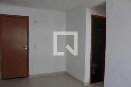 Sala de apartamento para alugar com 2 quartos, 48m² em Taquara, Rio de Janeiro
