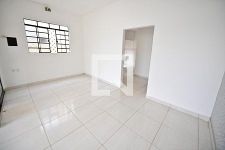 Sala de casa para alugar com 2 quartos, 250m² em Setor Coimbra, Goiânia