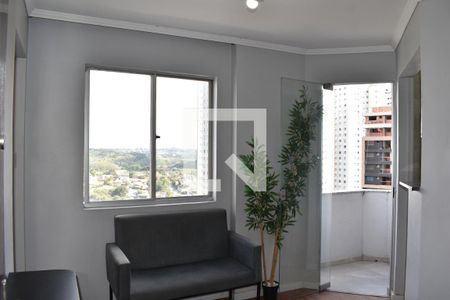 Sala de apartamento para alugar com 1 quarto, 40m² em Mercês, Curitiba