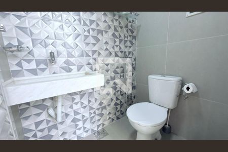 Banheiro social  de casa à venda com 3 quartos, 600m² em Várzea, Lagoa Santa